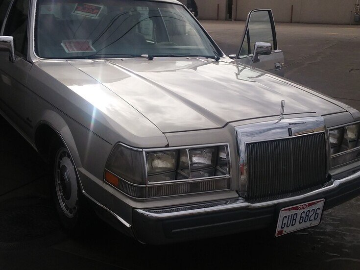 Thumbnail Photo undefined for 1987 Lincoln Continental